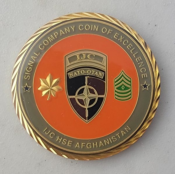 V CORPS SIGNAL COMPANY - Challenge Coin - Image 2