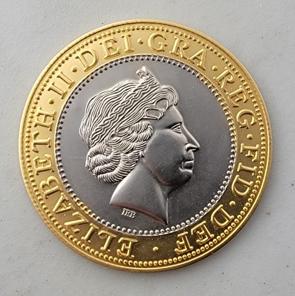 BRITISH TWO POUND - Challenge Coin
