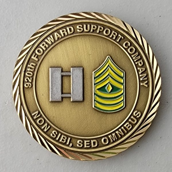 920TH FORWARD SUPPORT COMPANY -  Challenge Coin - Image 2