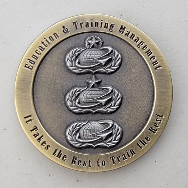 AIR FORCE EDUCATION & TRAINING - BADGE - Challenge Coin - Image 2