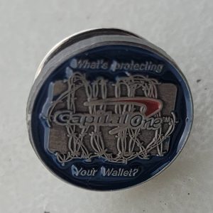 CAPITAL ONE - Lapel Pin