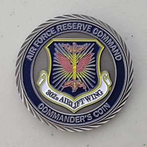 302d AIRLIFT WING - ANTIQUE SILVER - Challenge Coin